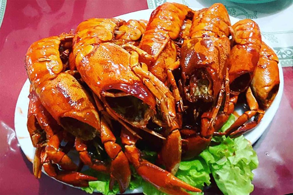 keunikan makanan khas papua