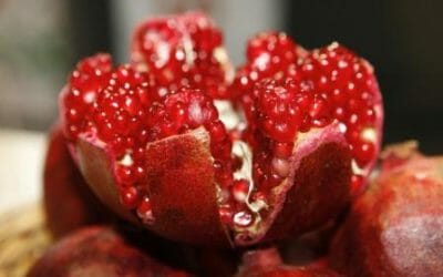 6 Khasiat Buah Delima Merah, Yuk Cari Tau Apa Saja