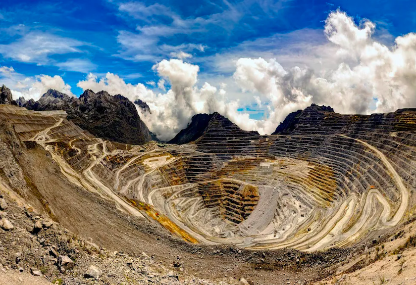 perusahaan tambang di papua